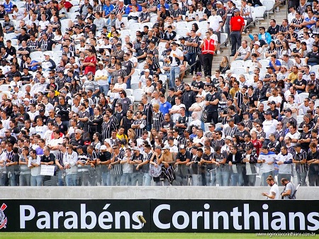 Jogo festivo para inauguração da Arena Corinthians