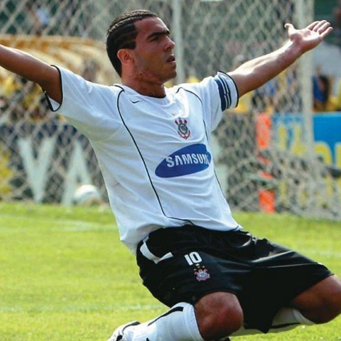 Tevez atuou no Corinthians 2005/2006